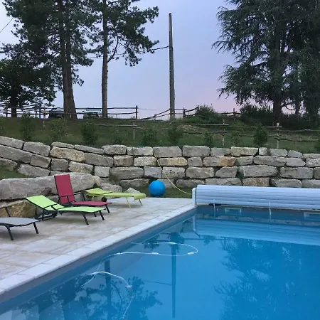 Le Moulin De Saint-julien Bed & Breakfast *